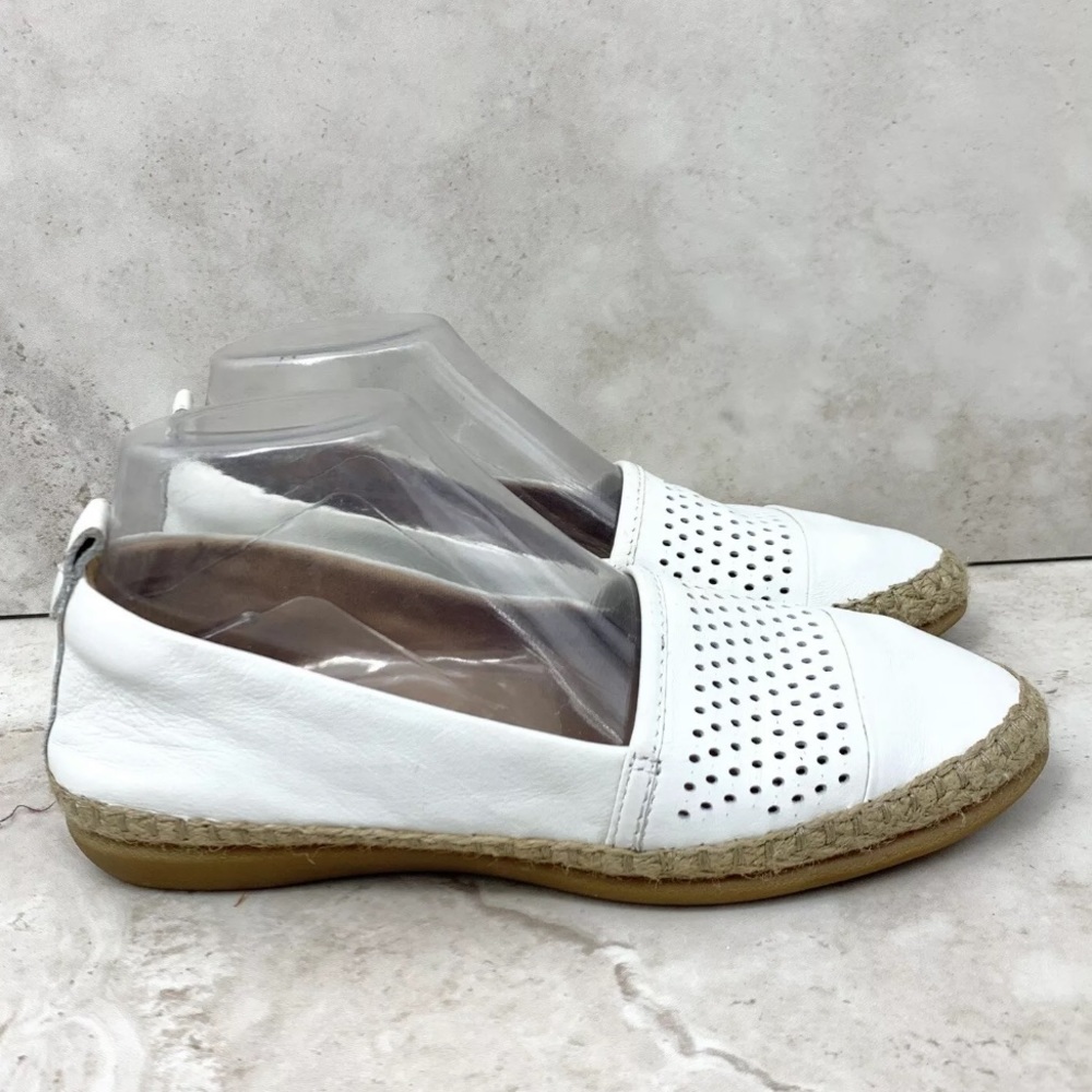 Clarks Artisan Women 7.5 Espadrille Flats White Leather Loafer Reeney Helen Shoe